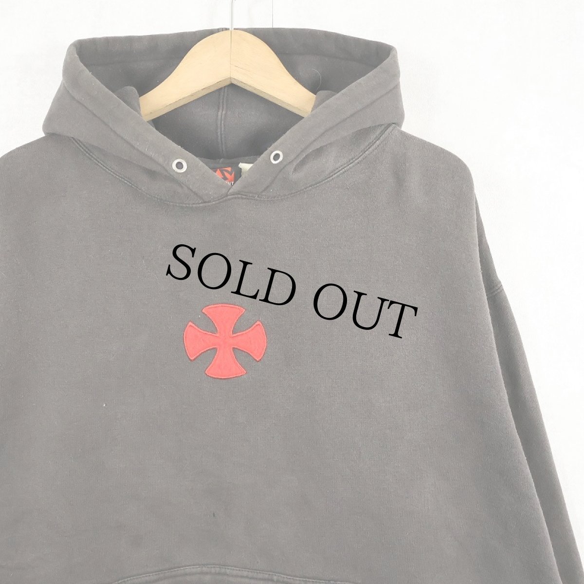 画像2: 90's〜 INDEPENDENT スケートブランド ロゴ刺繍スウェットフーディー (2)