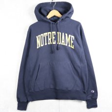 画像1: Champion REVERSE WEAVE "NOTRE DAME" プリントスウェットフーディー NAVY M (1)