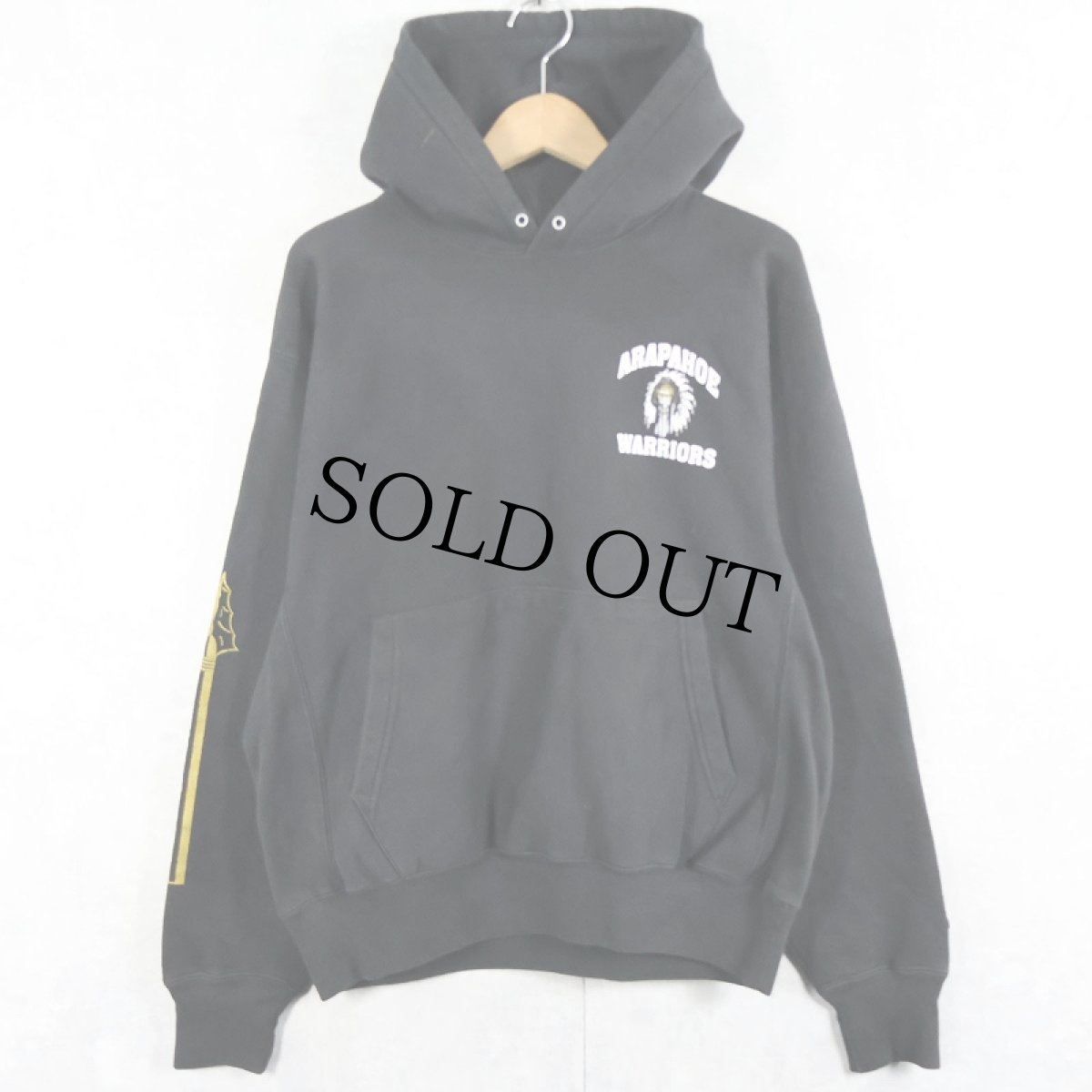 画像1: Champion PREMIUM REVERSE WEAVE インディアンヘッド プリントスウェットフーディー BLACK (1)