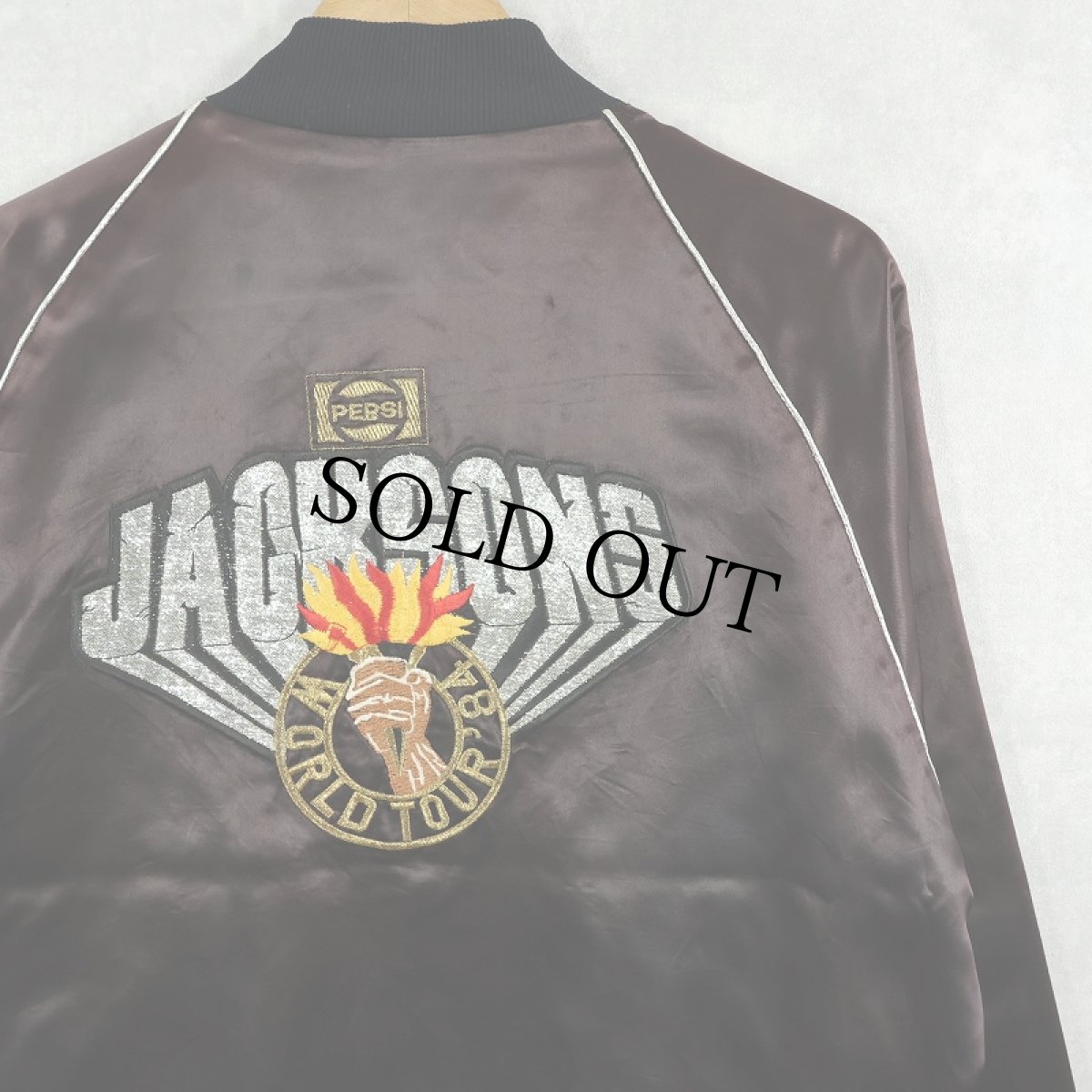 画像1: 80's Jacksons USA製 "WORLD TOUR ’84" 音楽グループツアー サテンスカジャン (1)