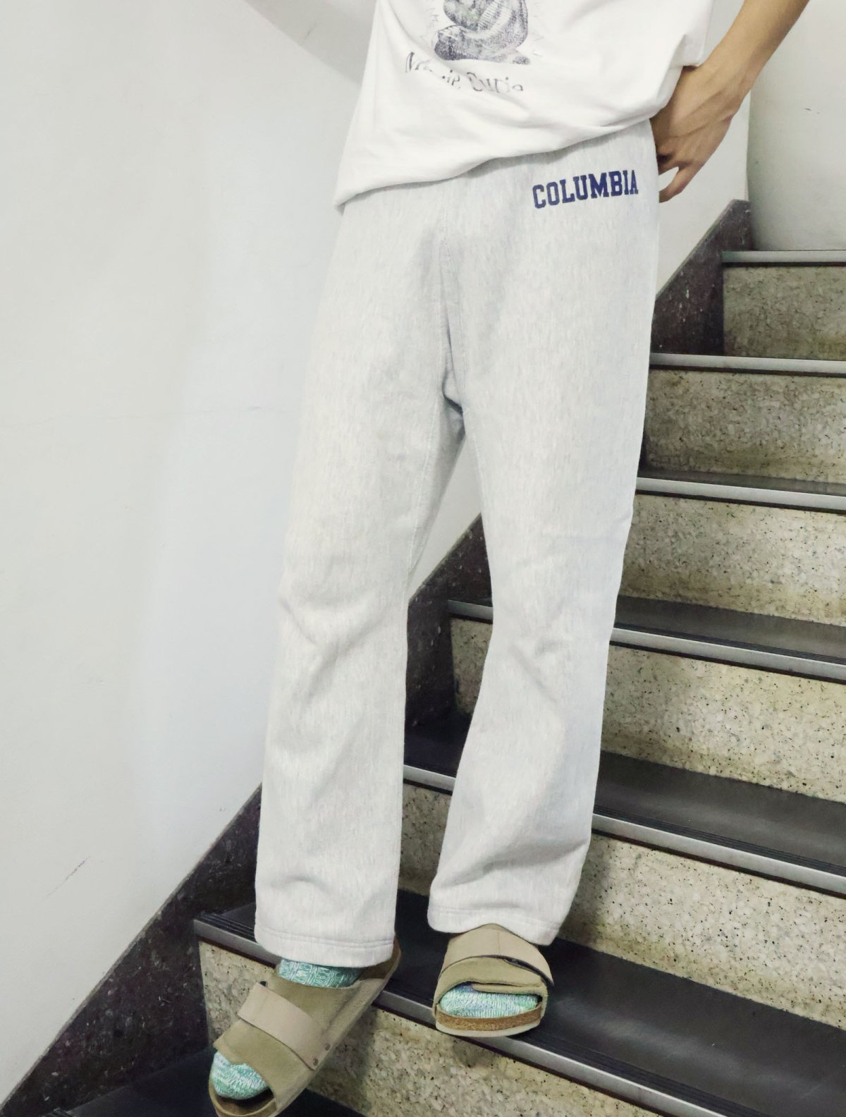 画像1: 80〜90's Champion REVERSE WEAVE USA製 トリコタグ "COLUMBIA" プリントスウェットパンツ L (1)