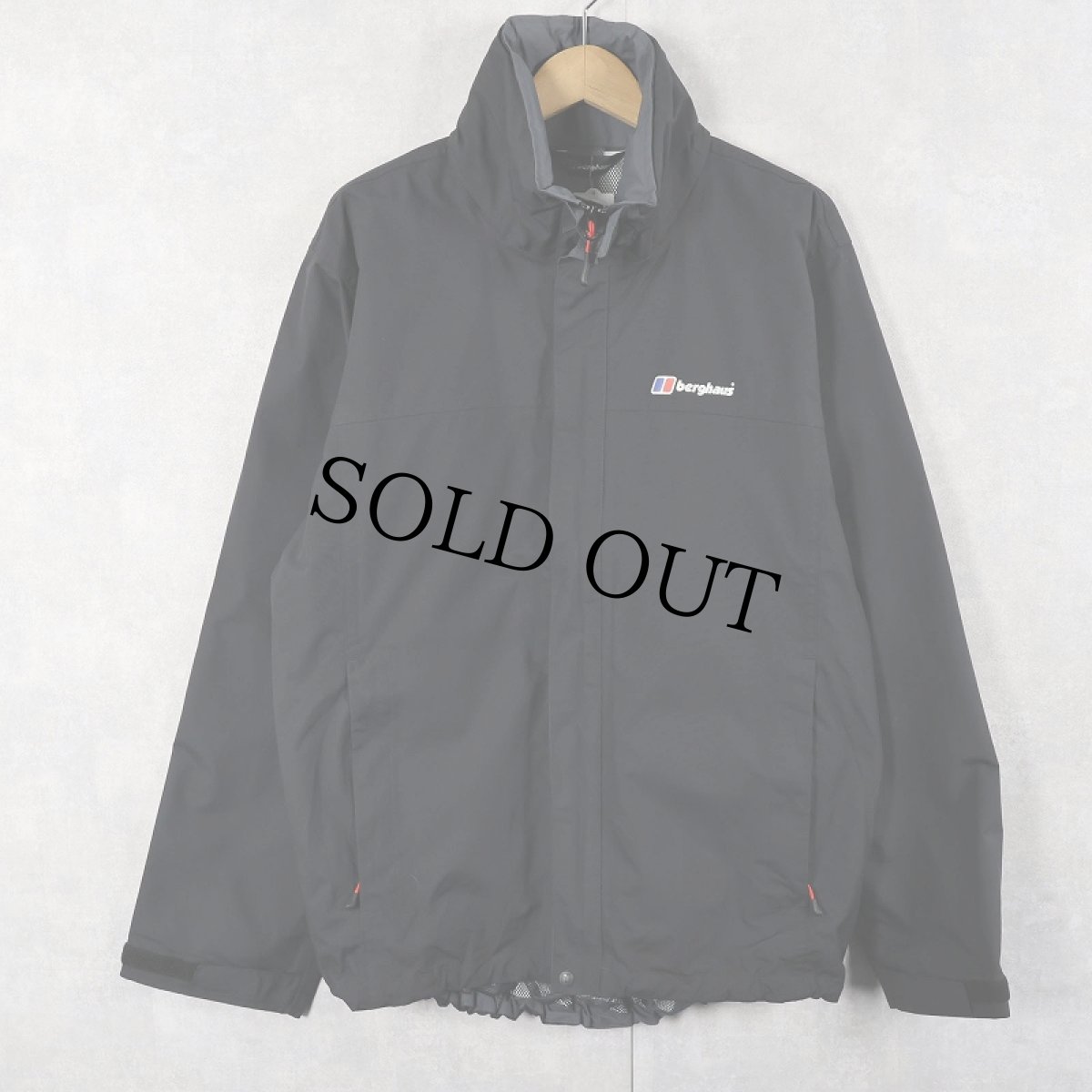 画像1: berghaus "AQ2" ソフトシェルパーカー BLACK XL (1)