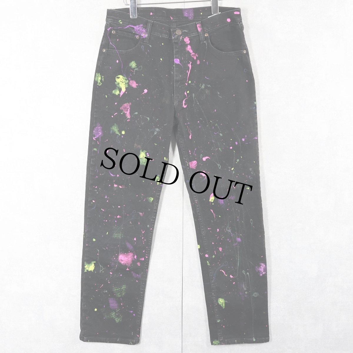 画像1: Wrangler ペンキペイント ブラックデニムパンツ W33 (1)