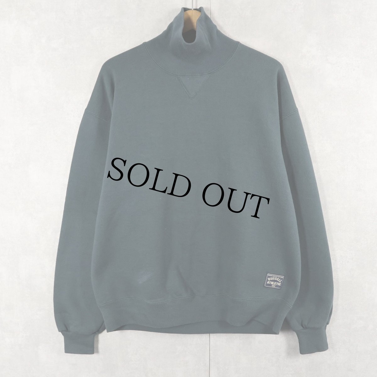 画像1: 90's RUSSELL ATHLETIC USA製 前V タートルネック 無地スウェット GREEN L (1)