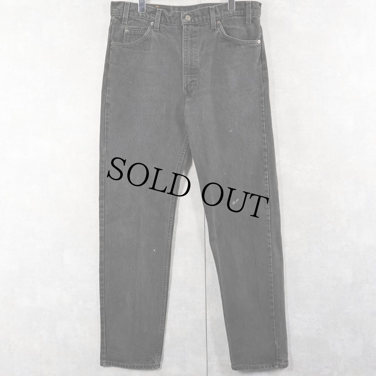 画像1: 90's Levi's 505 REGULAR FIT STRAIGHT LEG USA製 "サルファブラック" ブラックデニムパンツ W32 (1)