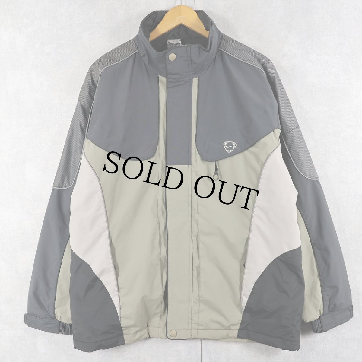 画像1: NIKE 切り替えデザイン ナイロンジャケット M (1)