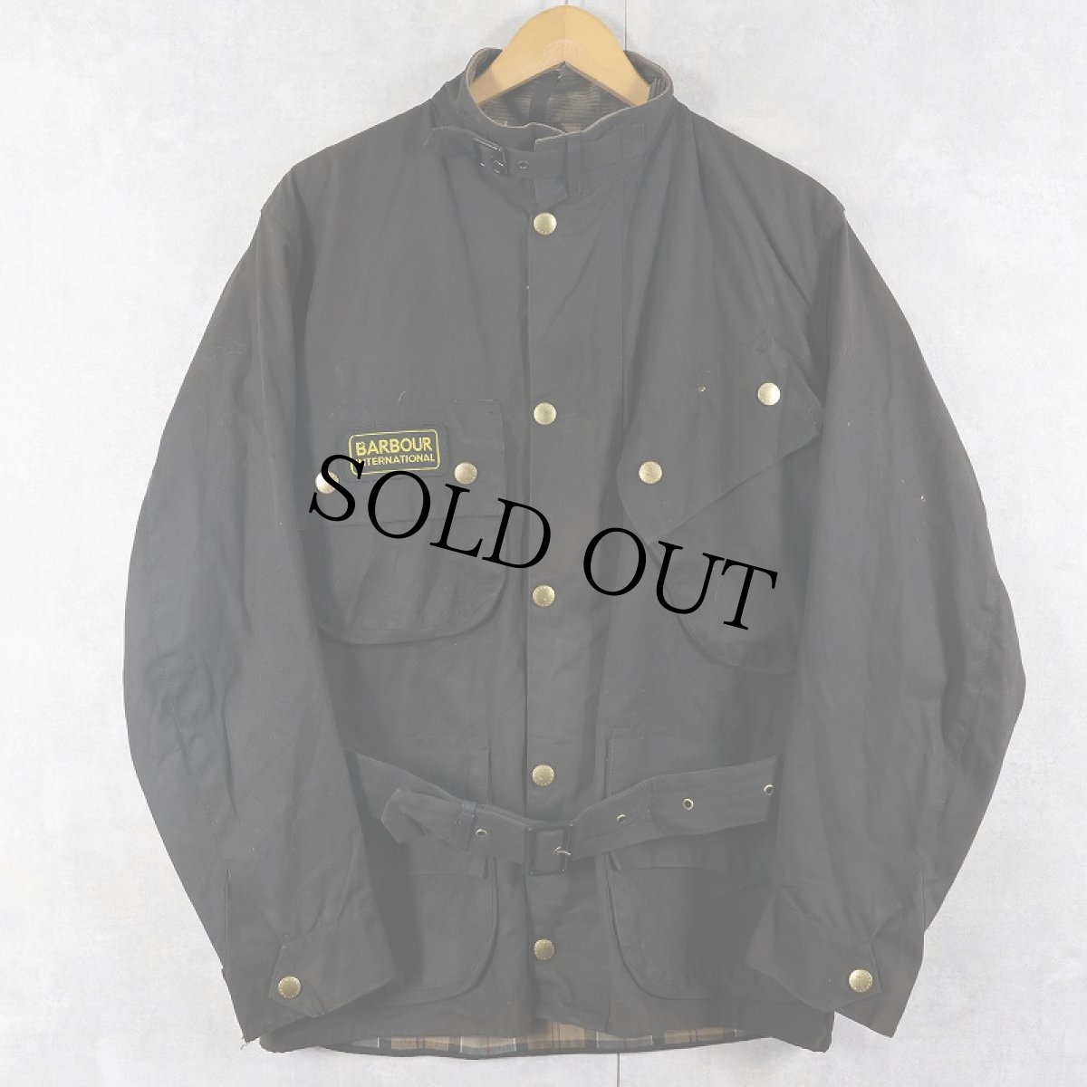 画像2: Barbour ENGLAND製 "INTERNATIONAL" オイルドジャケット BLACK (2)