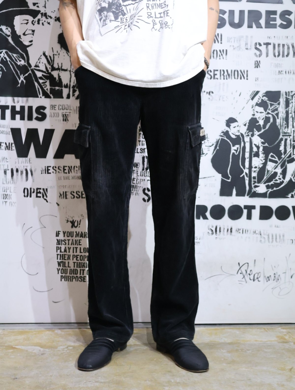 画像1: TO THE LIMIT 太畝コーデュロイカーゴパンツ BLACK S (1)