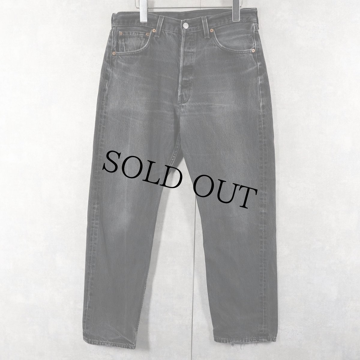 画像2: 90's Levi's 501 USA製 後染め ブラックデニムパンツ W32 (2)