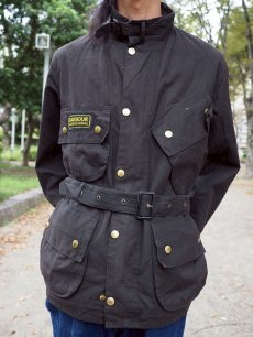 画像1: Barbour ENGLAND製 "INTERNATIONAL" オイルドジャケット BLACK (1)