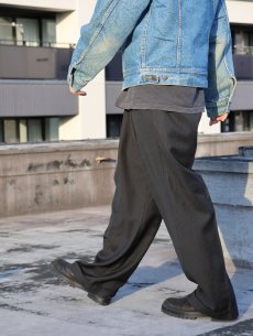 画像2: STEVE HARVEY ITALY製 ストライプ柄 2タック ウールスラックス BLACK W34 (2)