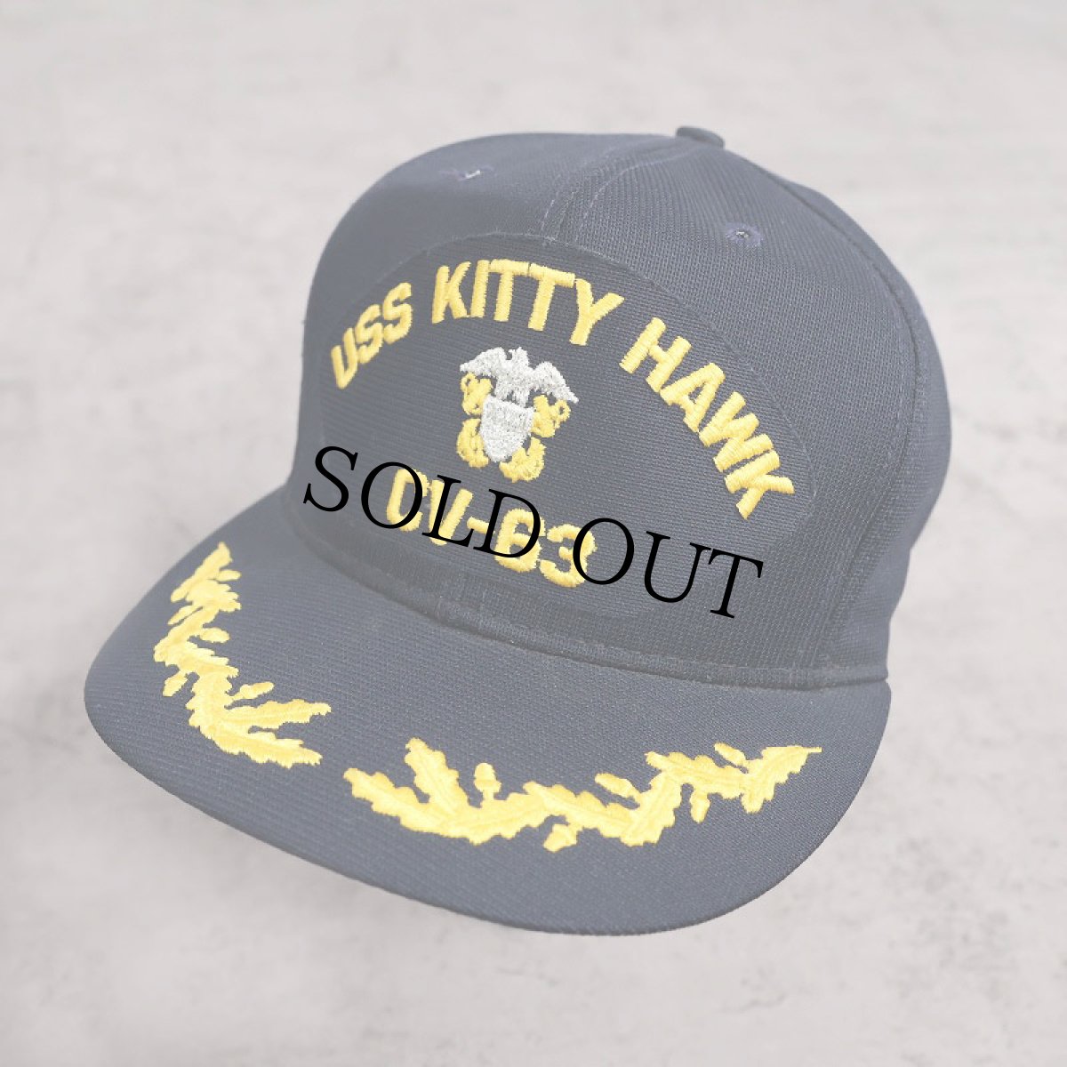 画像1: 80's USA製 "USS KITTY HAWK" スナップバックキャップ NAVY (1)