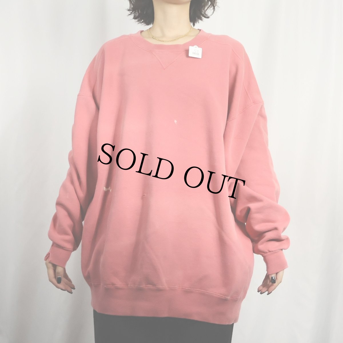 画像2: 90's RUSSELL ATHLETIC USA製 "HIGH COTTON" 前V 無地スウェット XL (2)