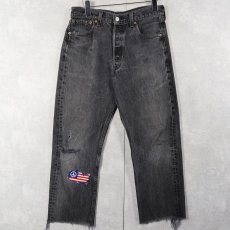 画像3: 90's Levi's 501 USA製 後染め ワッペン付き カットオフ ブラックデニムパンツ W29 (3)