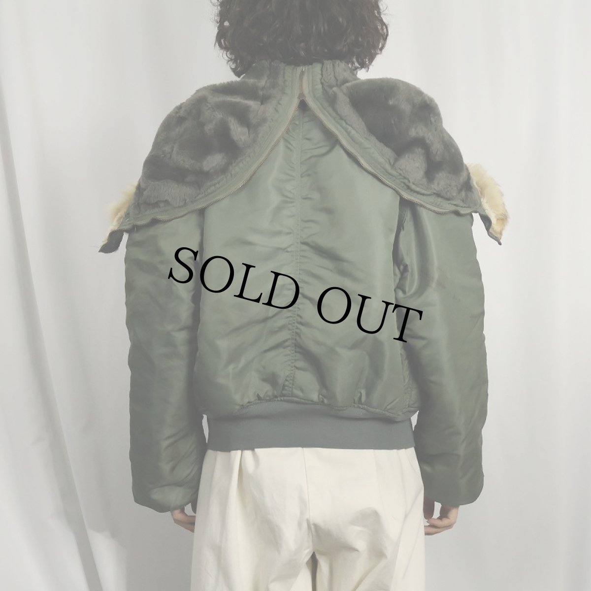 画像3: 70's U.S.AIR FORCE N-2B "コヨーテファー" フライトジャケット X-LARGE (3)