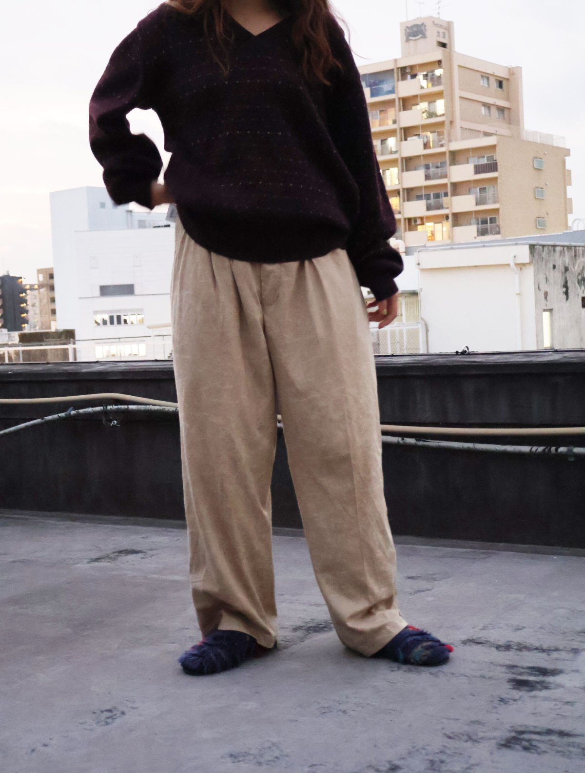 画像1: Possi フェイクスエード テーパードパンツ W36 (1)