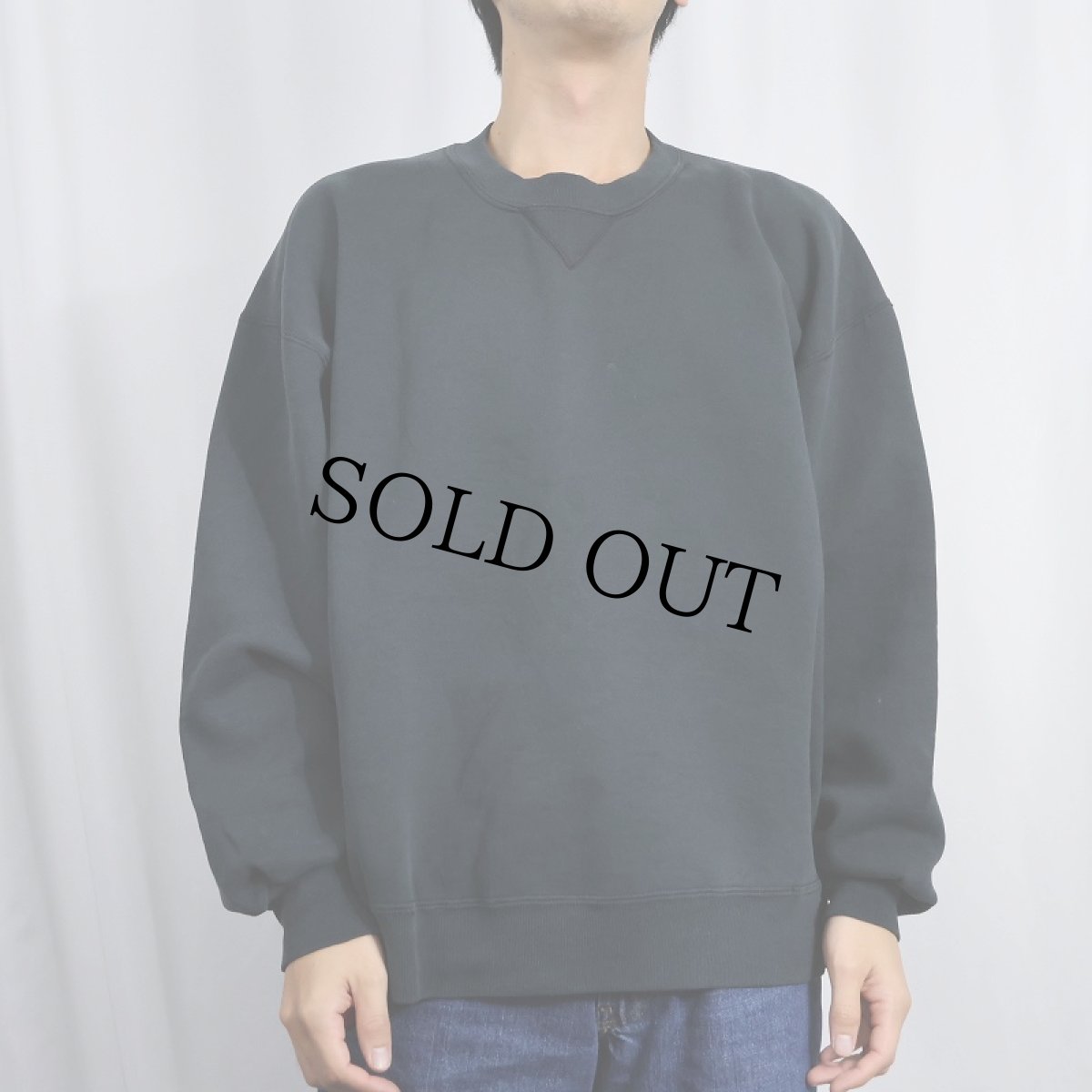 画像2: 90's RUSSELL ATHLETIC USA製 前V スウェット BLACK XL (2)