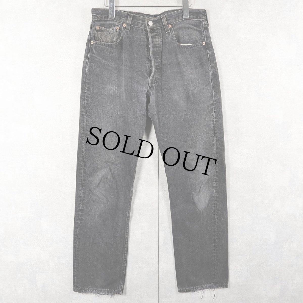画像1: 90's Levi's 501 USA製 後染め ブラックデニムパンツ W31 (1)