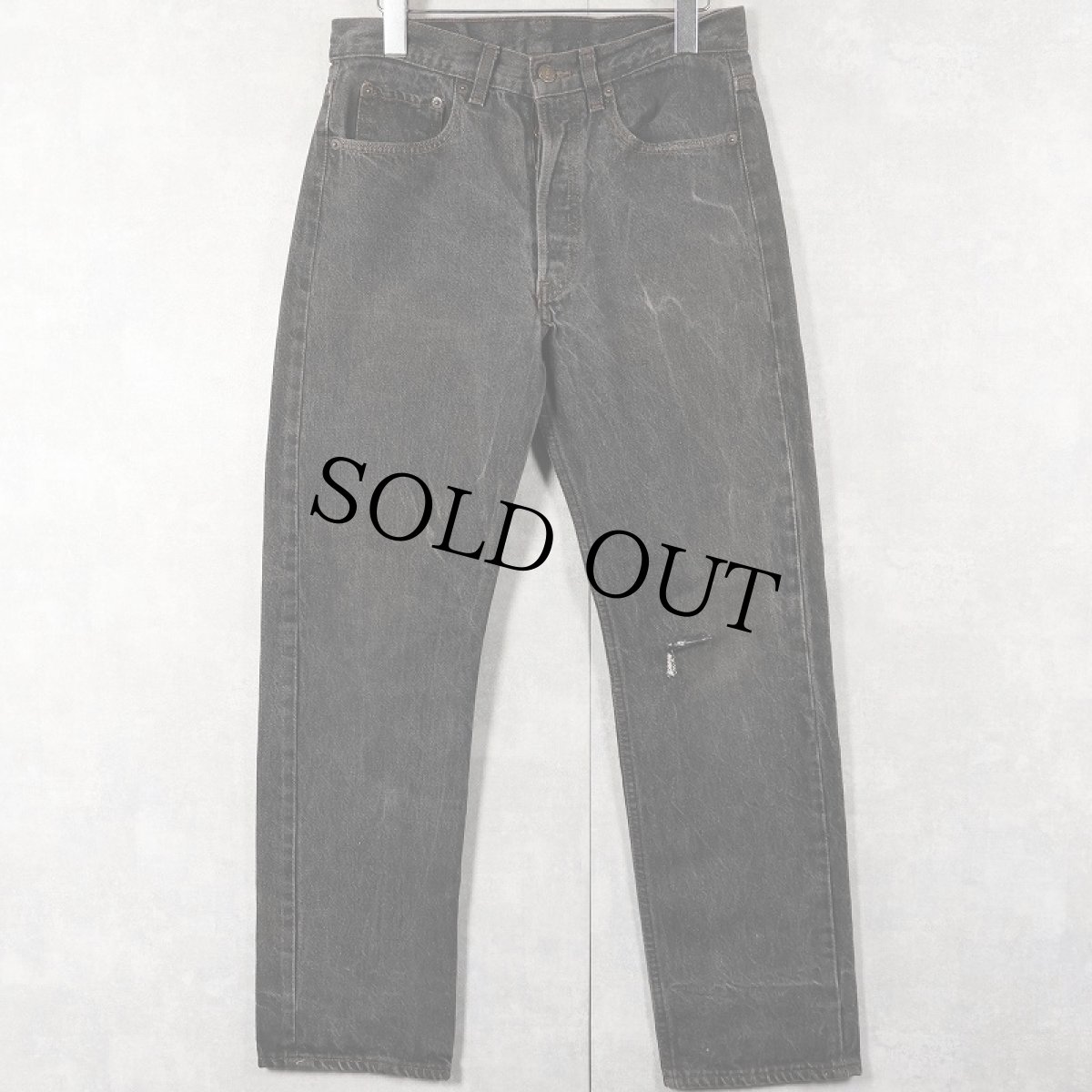 画像1: 90's Levi's 501 USA製 先染め ブラックデニムパンツ W31 (1)