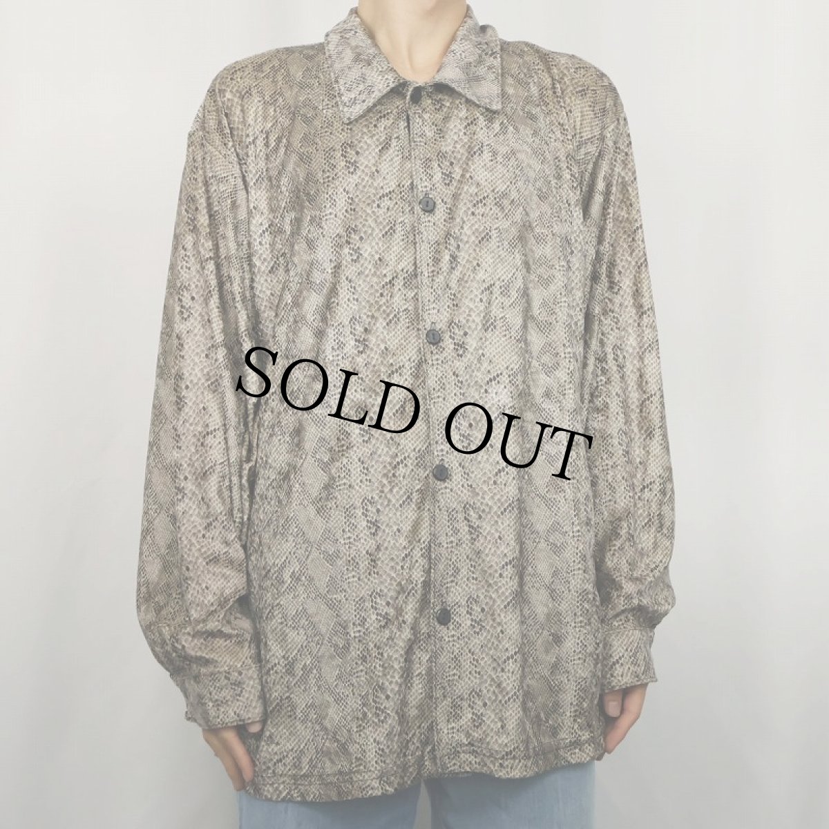 画像2: Y.M.L.A. パイソン柄 ベロアシャツ (2)