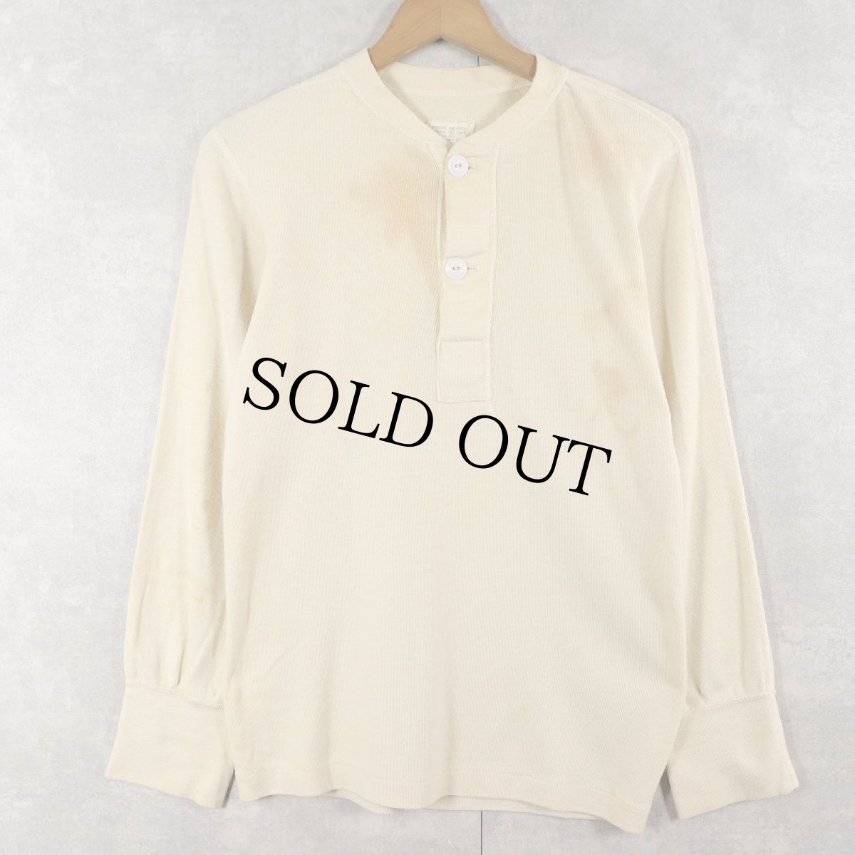 画像1: 70's U.S.ARMY 猫目ボタン ヘンリーネックアンダーシャツ SMALL (1)