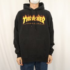 画像2: THRASHER ロゴプリントスウェットフーディー BLACK (2)