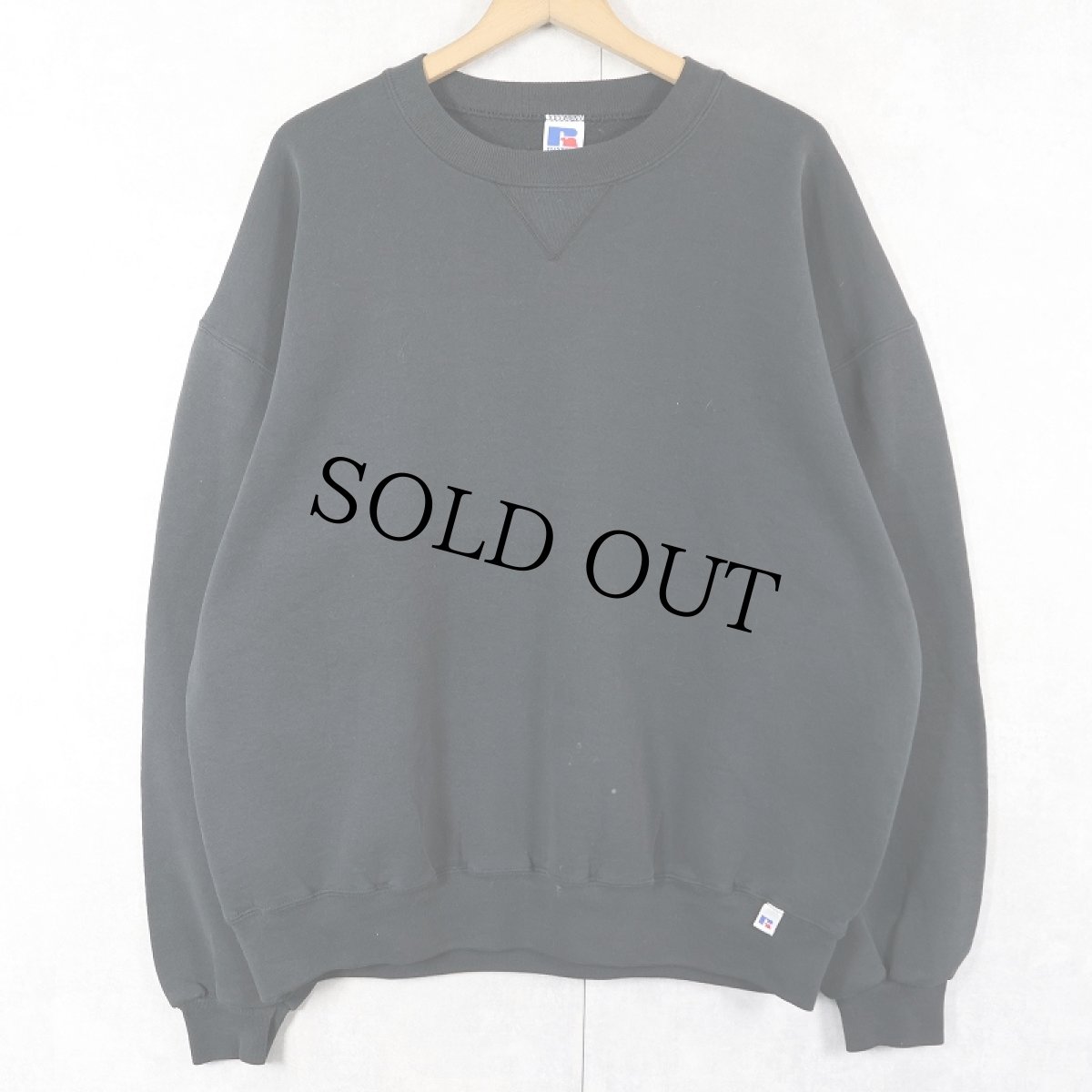 画像1: 90's RUSSELL ATHLETIC USA製 前V 無地スウェット BLACK XL (1)