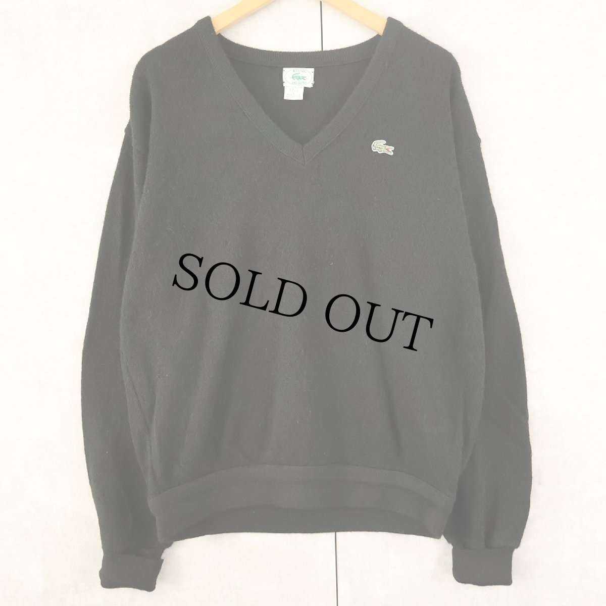画像1: 80's IZOD LACOSTE USA製 Vネック アクリルニットセーター BLACK L (1)