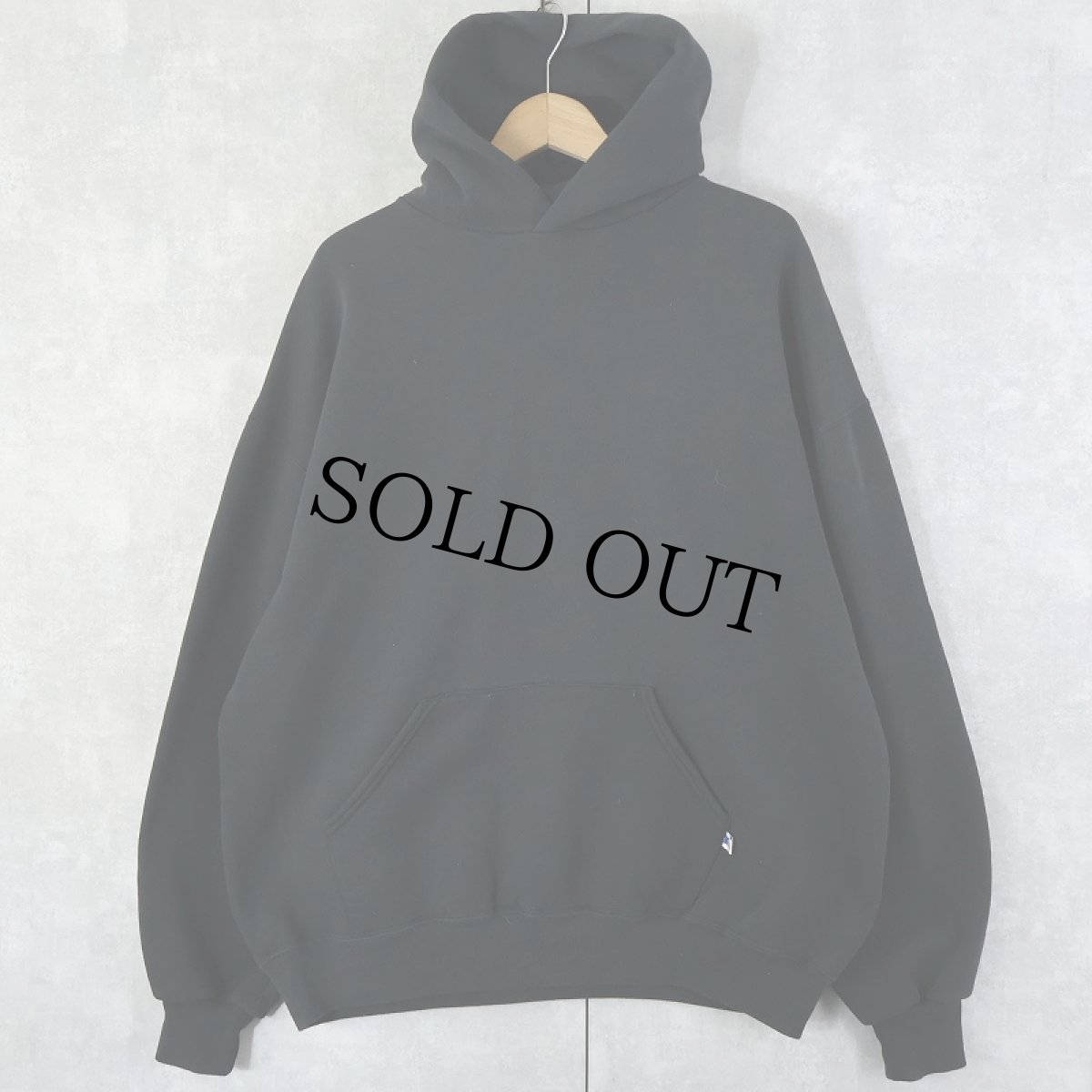 画像1: 90's RUSSELL ATHLETIC USA製 前V 無地スウェットフーディー BLACK XXL (1)