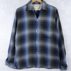 画像1: 60's ARROW CHEVELLA USA製 オンブレーチェック柄 レーヨンオープンカラーシャツ S (1)