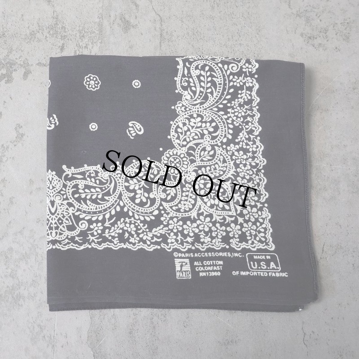 画像1: 80's PARIS ACCESSORIES,INC. USA製 ペイズリー柄 バンダナ BLACK  (1)