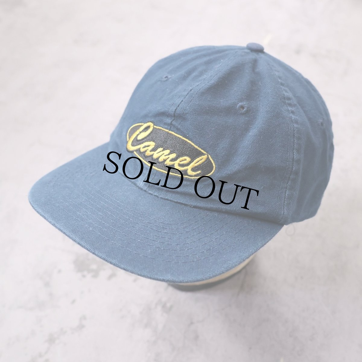 画像1: 90's CAMEL タバコ企業 ロゴ刺繍 コットンキャップ NAVY (1)