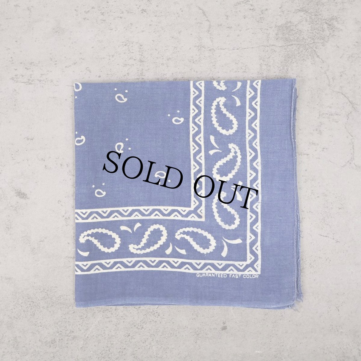 画像1: 50's GUARANTEED FAST COLOR "版抜け" ペイズリー柄 バンダナ  (1)