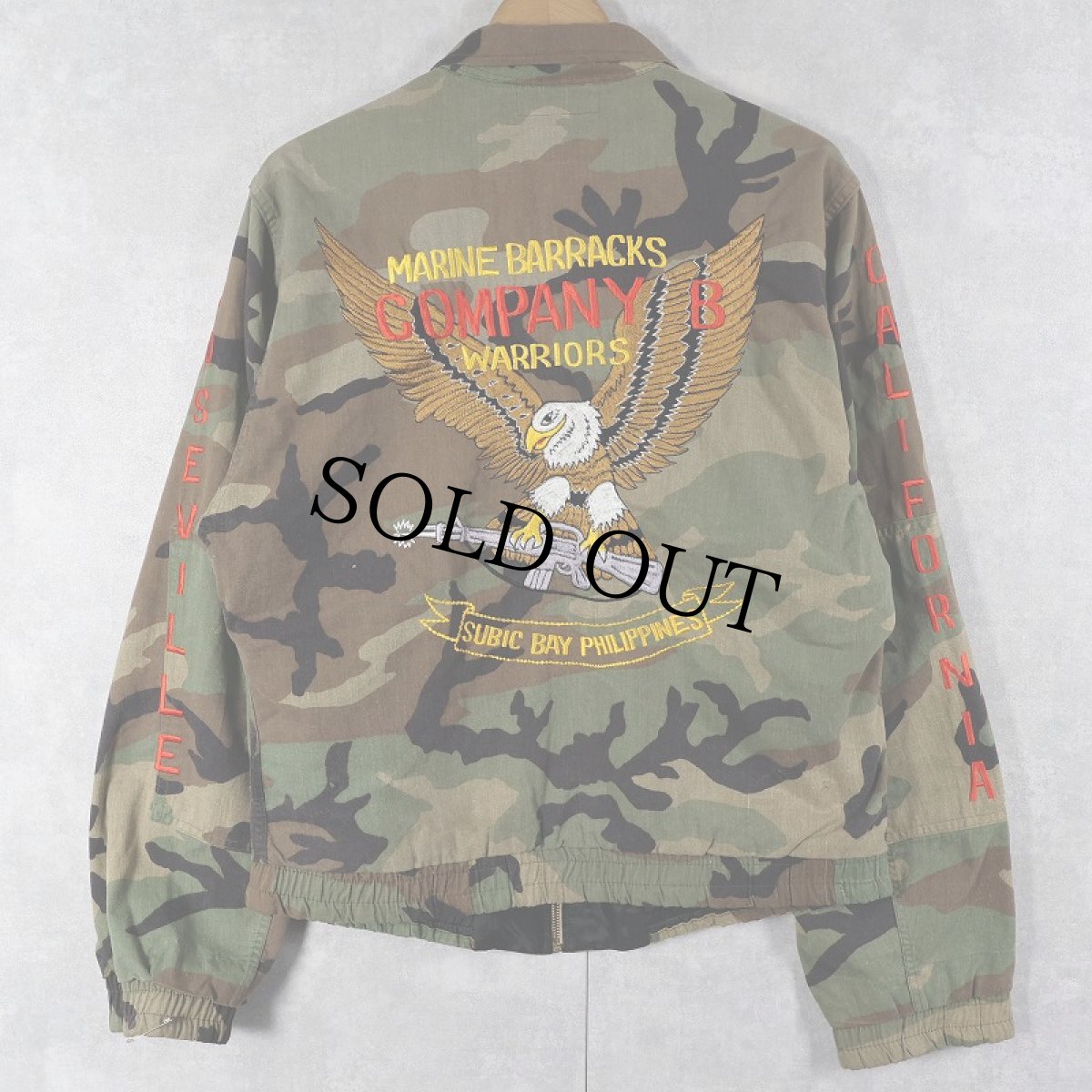 画像1: 80's U.S.M.C. "MARINE BARRACKS COMPANY B WARRIORS" ウッドランドカモ柄 スーベニアジャケット (1)
