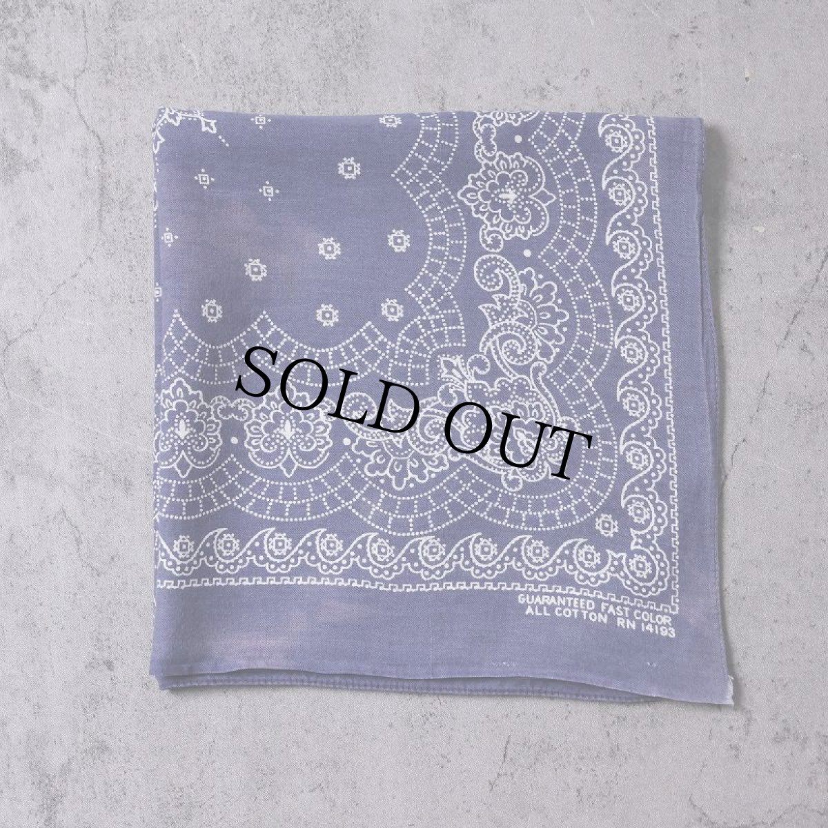 画像1: 60's GUARANTEED FAST COLOR 総柄バンダナ (1)