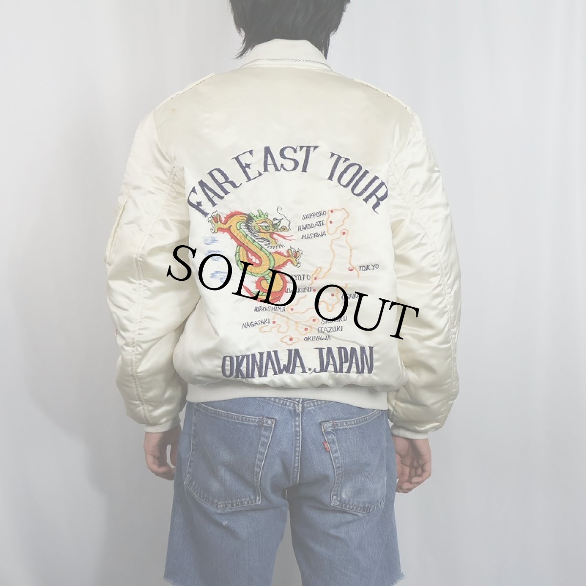 画像4: 80's "FAR EAST TOUR OKINAWA JAPAN" 刺繍スーベニアジャケット (4)