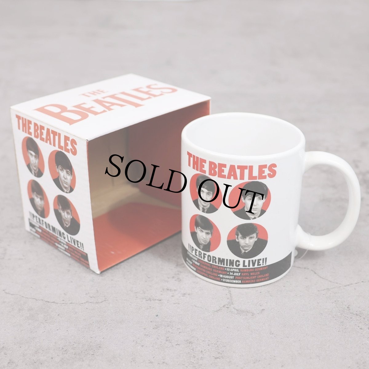 画像1: 2012 BEATLES "Performing Live" ロックバンド マグ 箱付き (1)