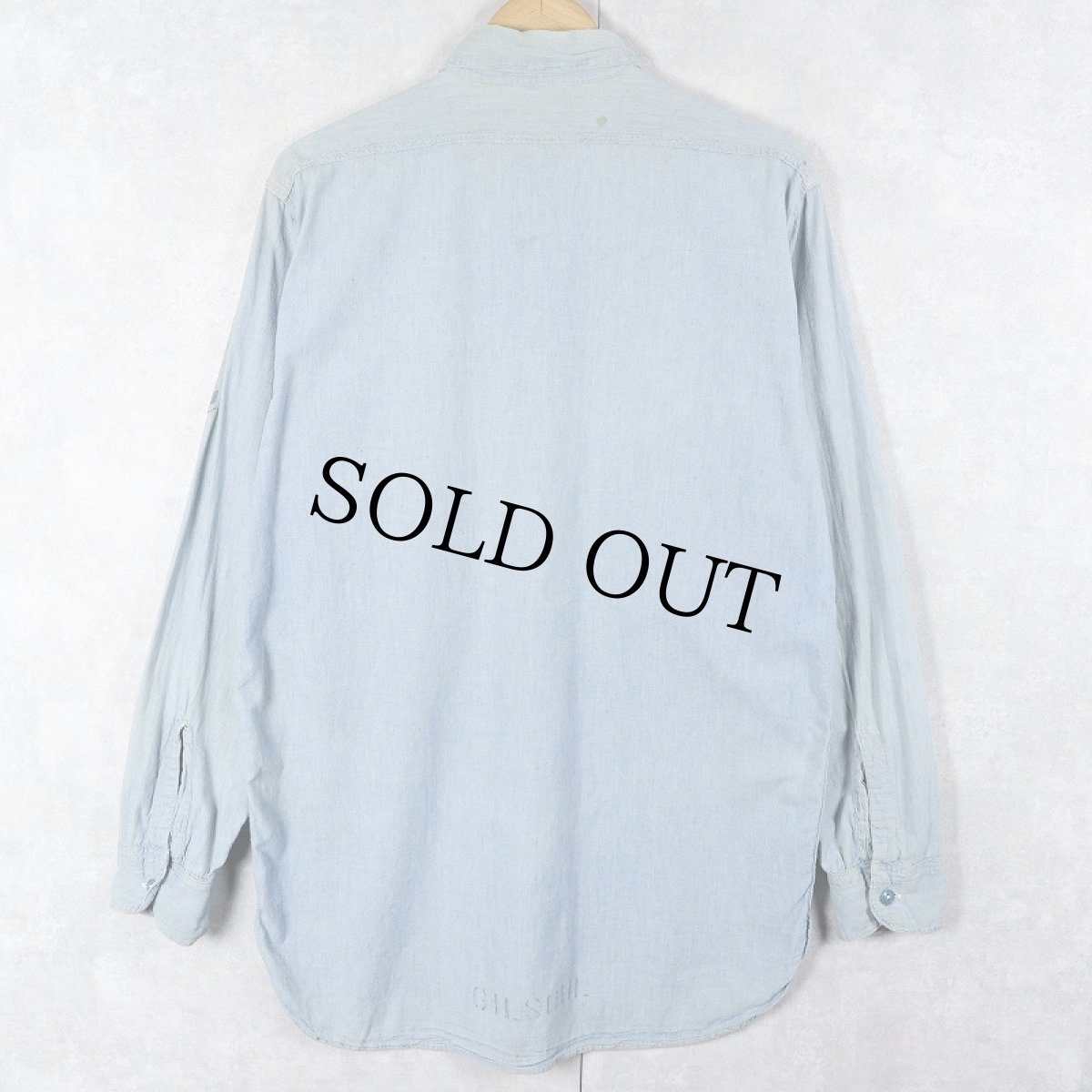 画像2: 60's〜 U.S.NAVY ステンシル入り シャンブレーシャツ  (2)