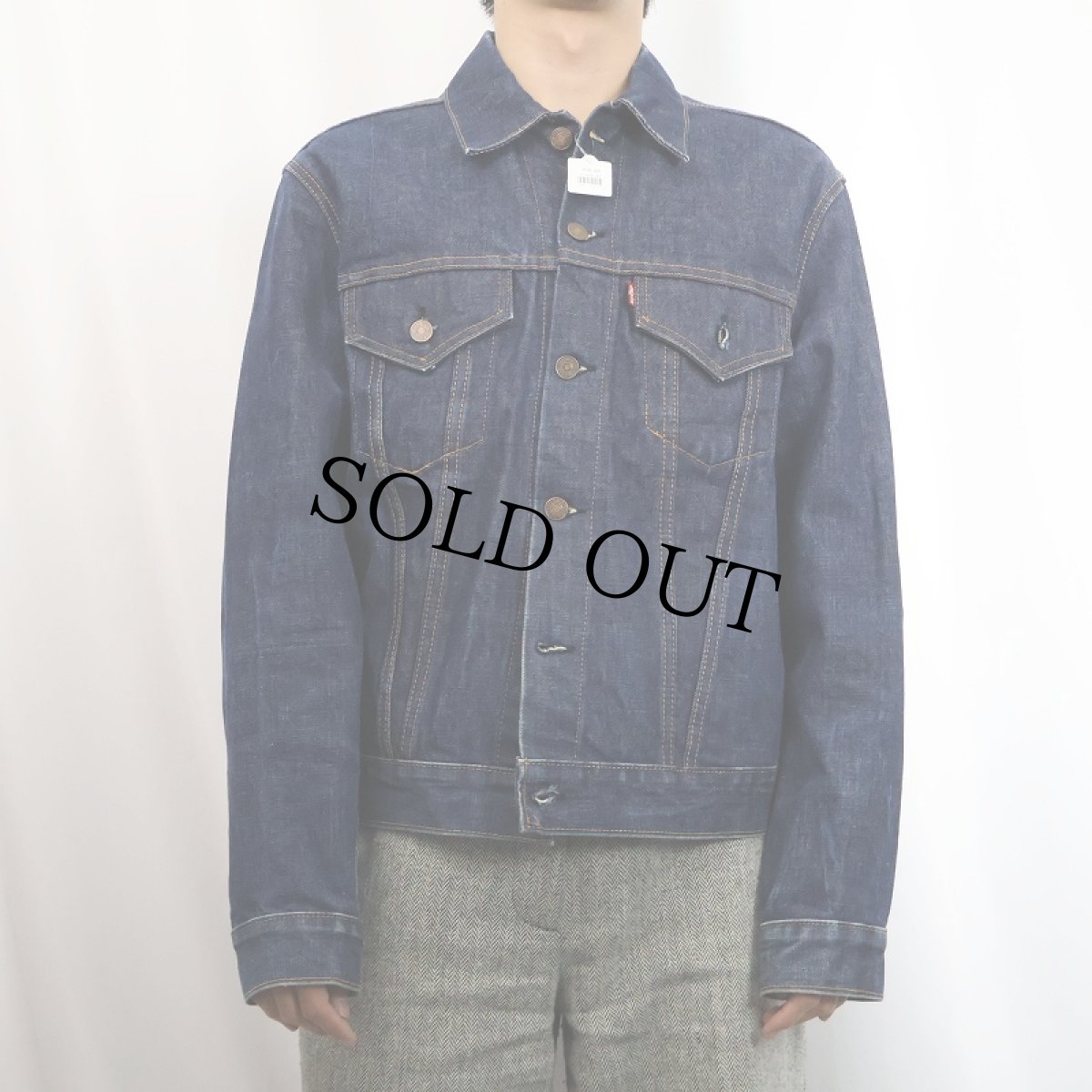 画像2: 60〜70's LEVI'S 70505 BIGE デニムジャケット (2)