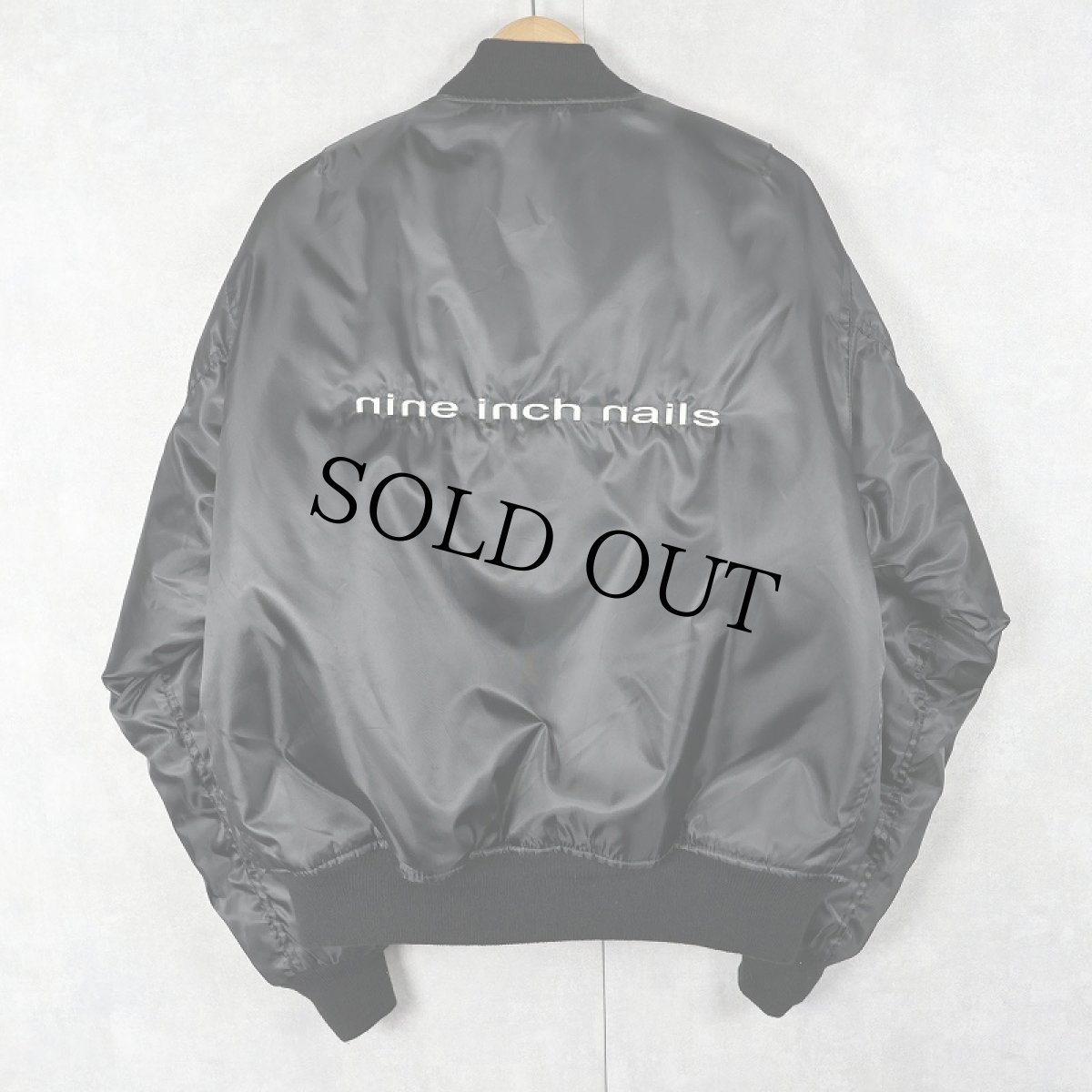 画像1: ROTHCO MA-1 TYPE "NINE INCH NAILS" ロックバンド ロゴ刺繍 フライトジャケット BLACK M (1)