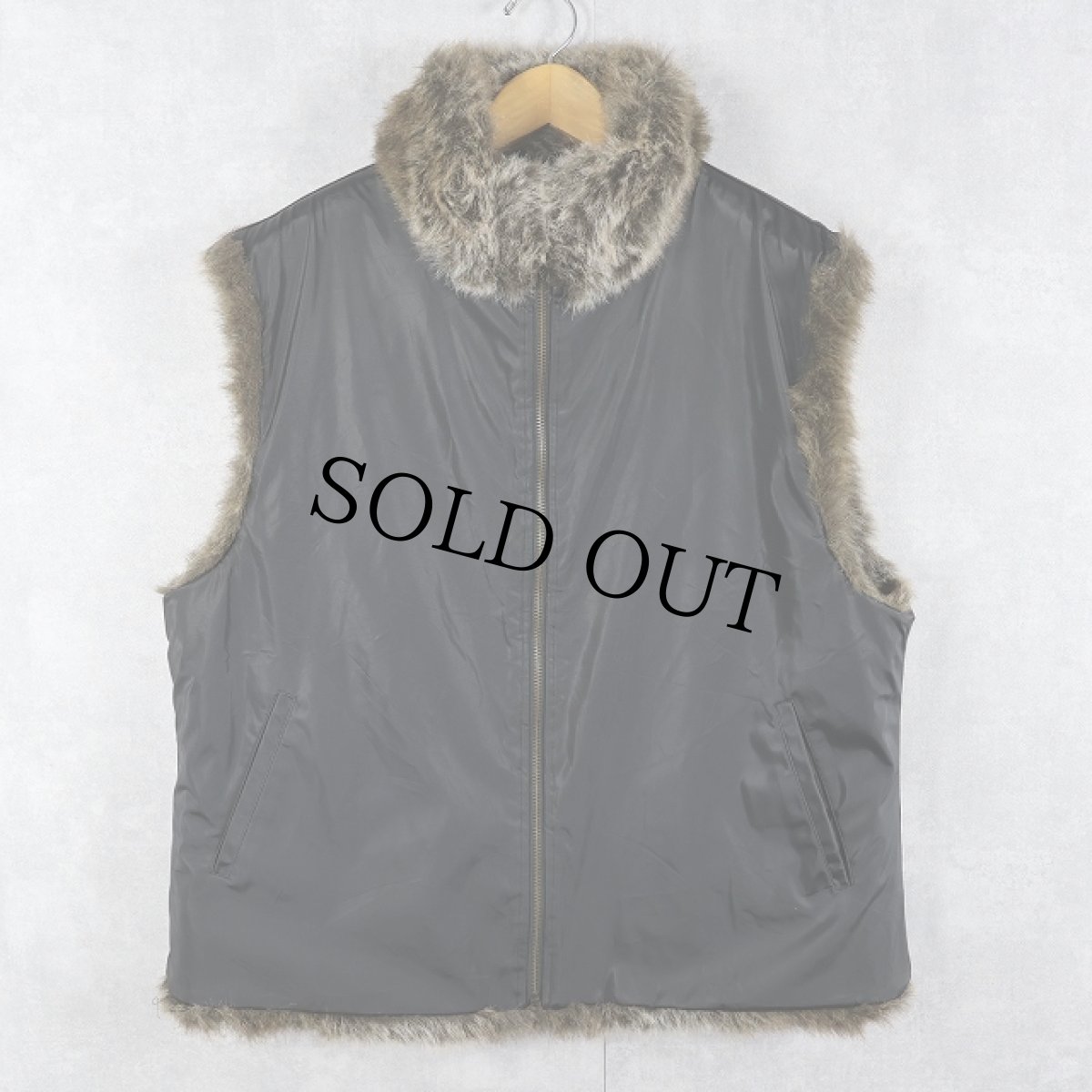 画像2: BLASSPORT リバーシブル フェイクファーベスト L (2)