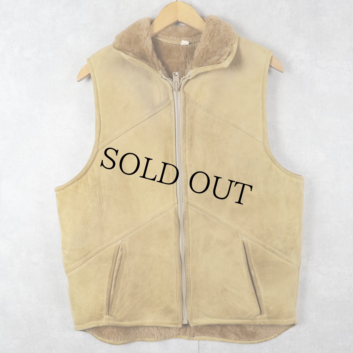 画像1: UNKNOWN ムートンベスト (1)