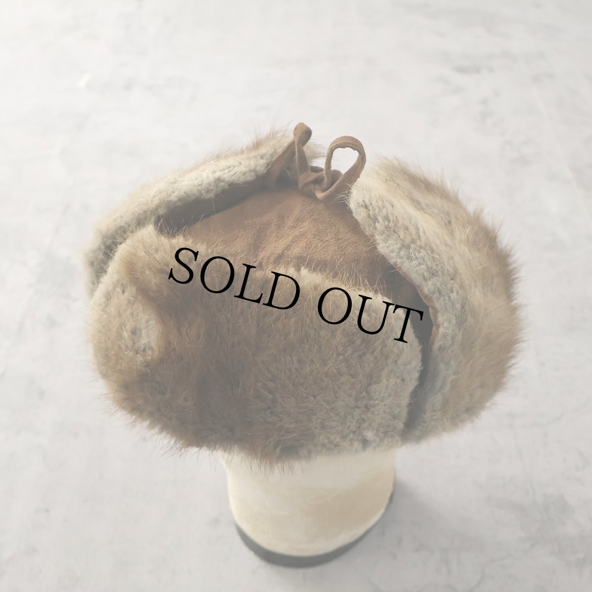 画像1: リアルファー×スエード ボンバーキャップ (1)