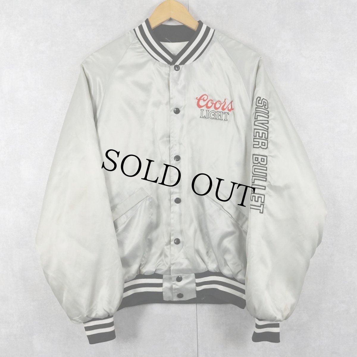 画像2: 70〜80's King Louie USA製 "Coors Light" 刺繡入り ナイロンスタジャン L (2)