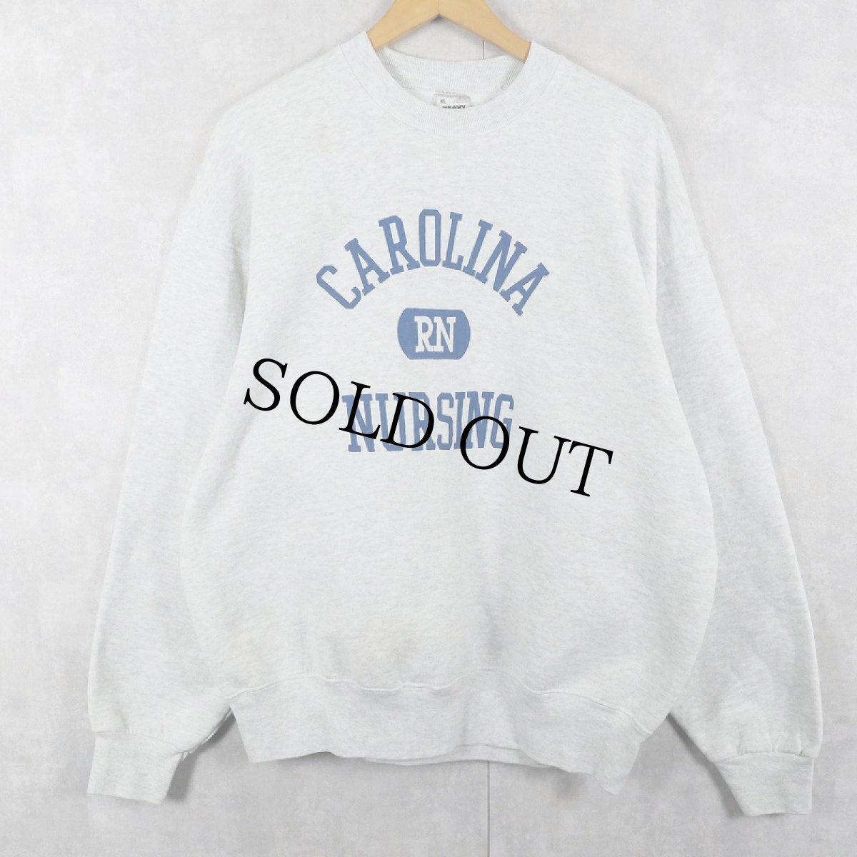 画像1: 90's FRUIT OF THE LOOM USA製 "CAROLINA NURSING" プリントスウェット XL (1)