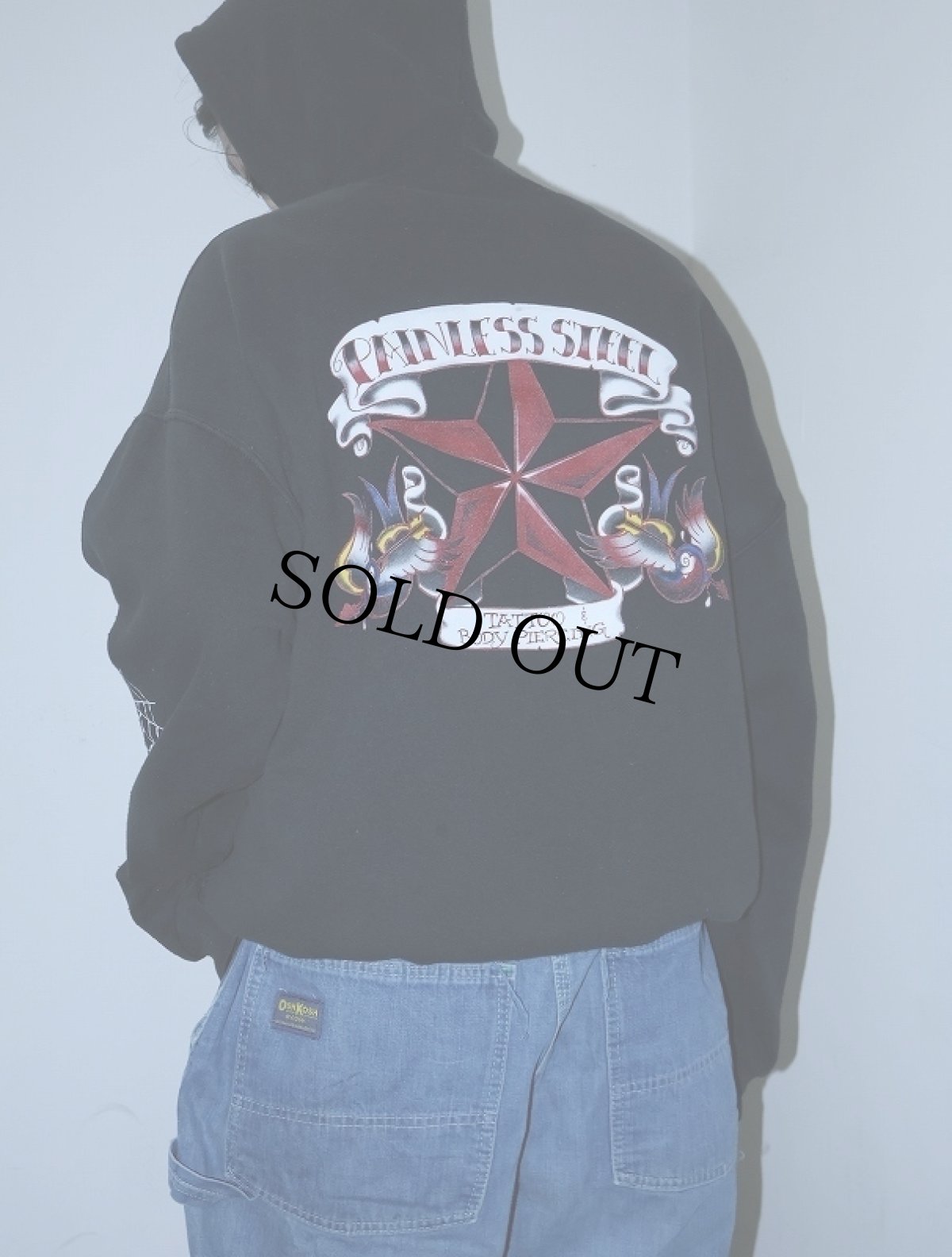 画像1: PAINLESS STEEL タトゥー&ボディピアスショップ プリントスウェットジップパーカー BLACK XL (1)