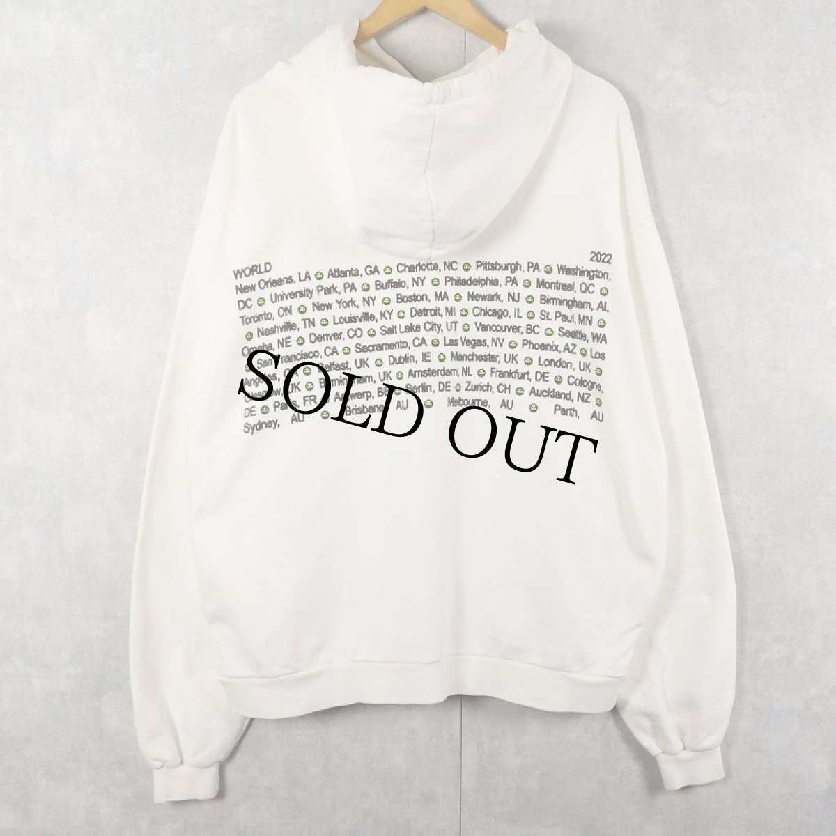 画像2: Billie Eilish "HAPPIER THAN EVER" ミュージシャンツアースウェットフーディー M (2)