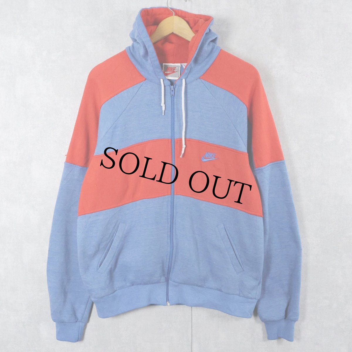 画像1: 90's NIKE 銀タグ ロゴ刺繍 スウェットジップパーカー L (1)