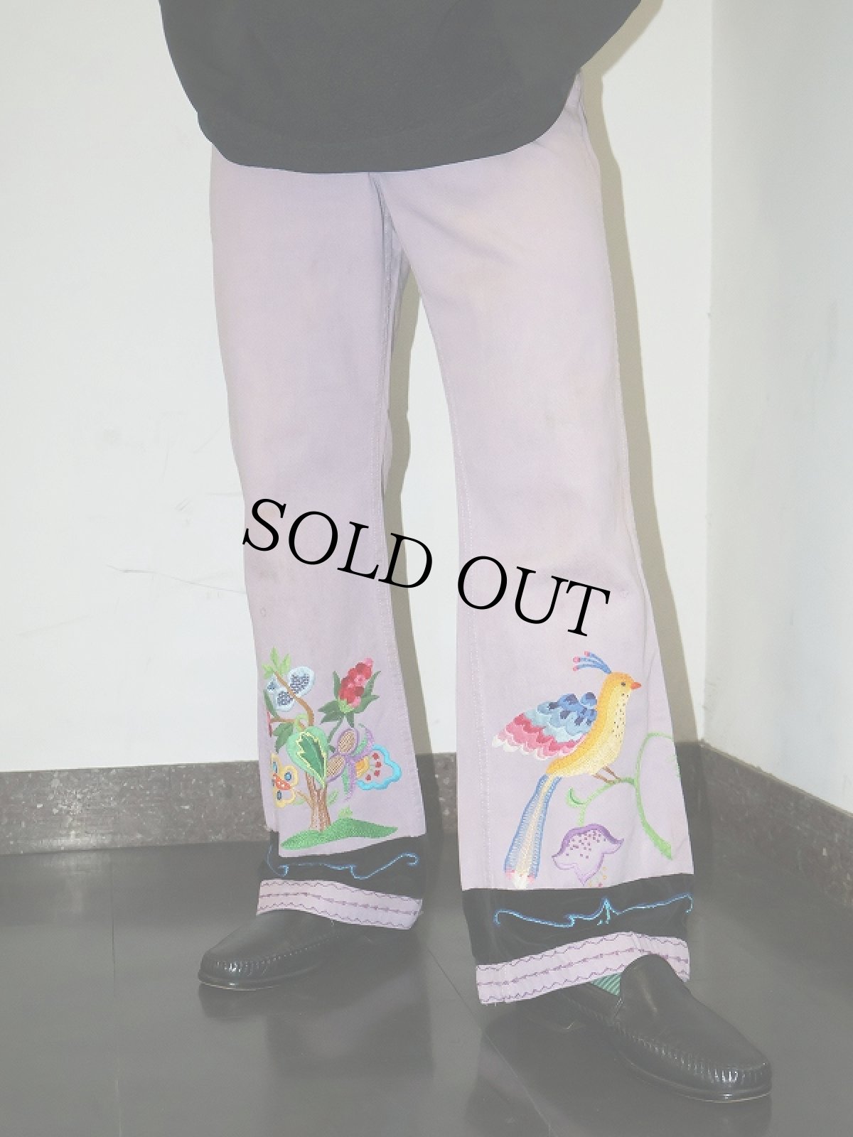 画像1: 70's Wrangler USA製 ハンド刺繍 カラーデニムパンツ W28 (1)