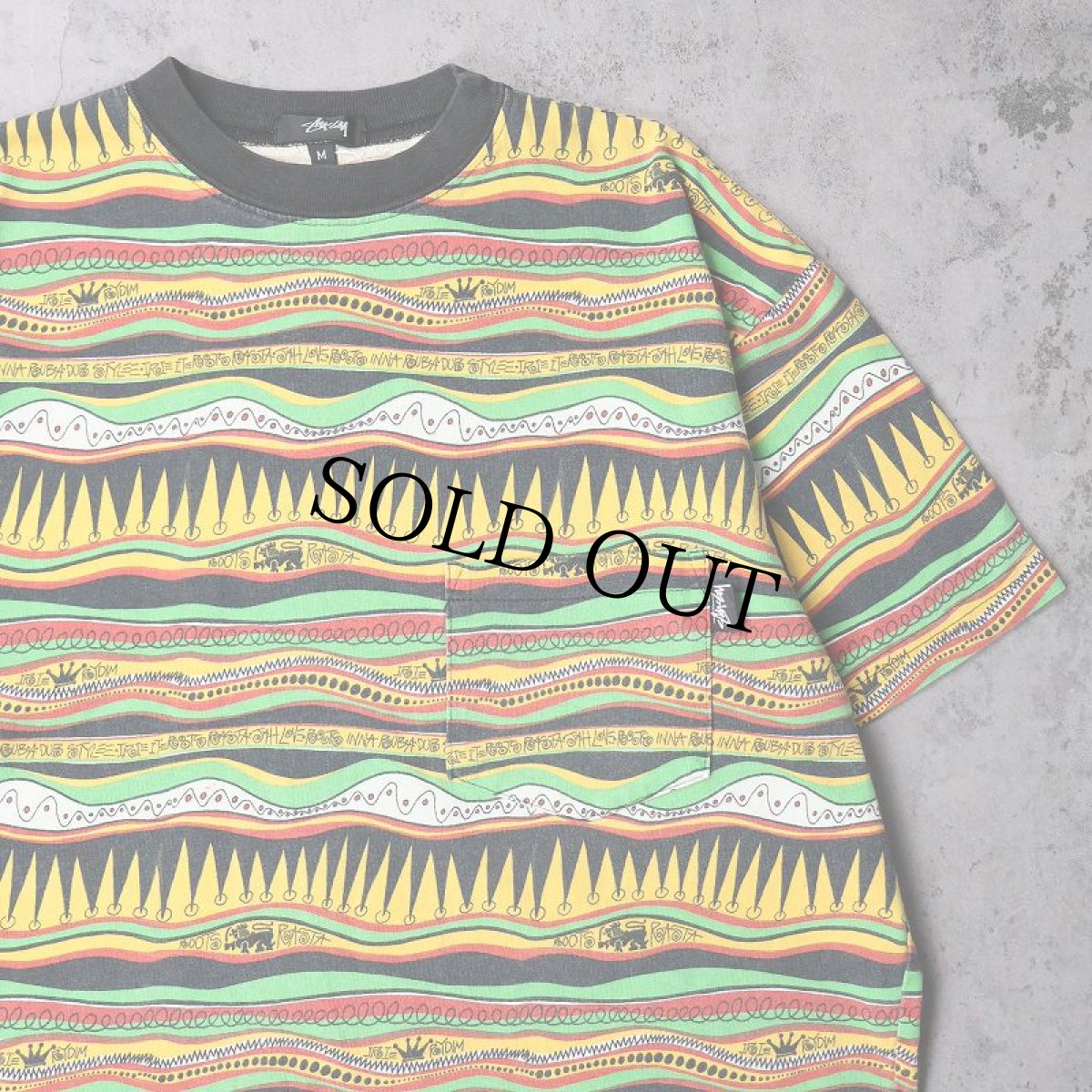 画像1: 80's STUSSY ラスタカラー マルチボーダー柄 ポケットTシャツ M (1)